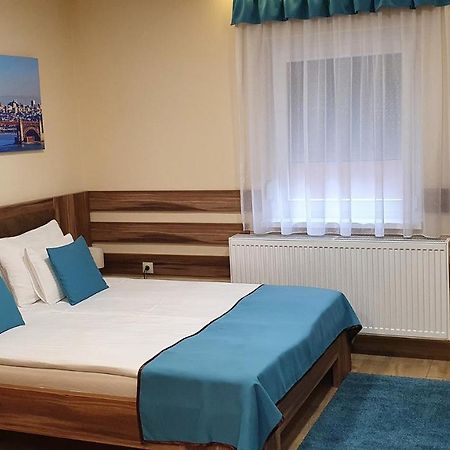 Irany Colorado Apartman Bed & Breakfast Nyíregyháza Екстериор снимка